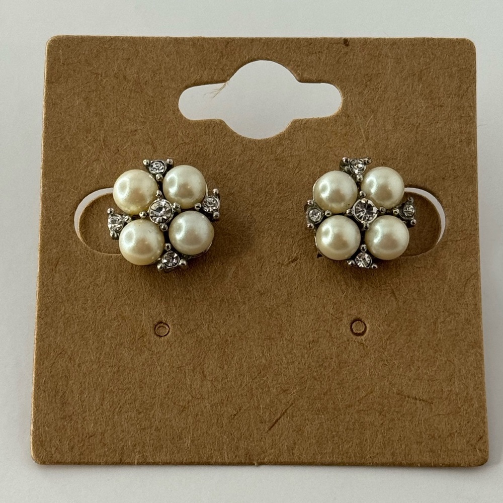 Carolee faux pearl Stud Earrings